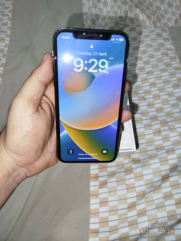 iPhone X 256gb with box PTA Approved 0
