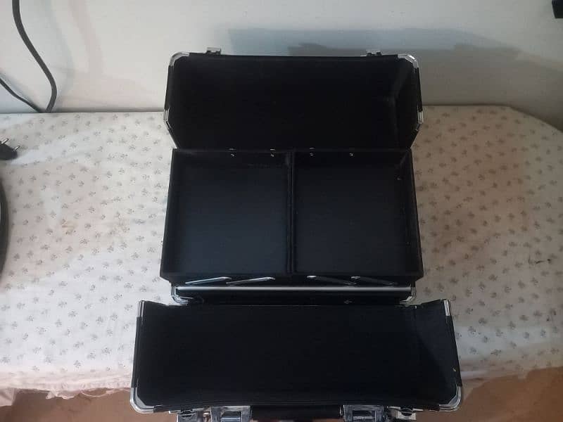A vanity box 2