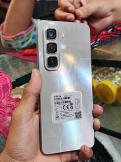 A. o. A Infinix hot 50 03239552662