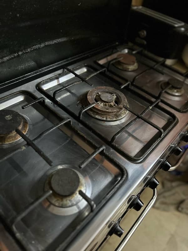 Nasgas Cooking range with oven 5 Burner in good conditin 3