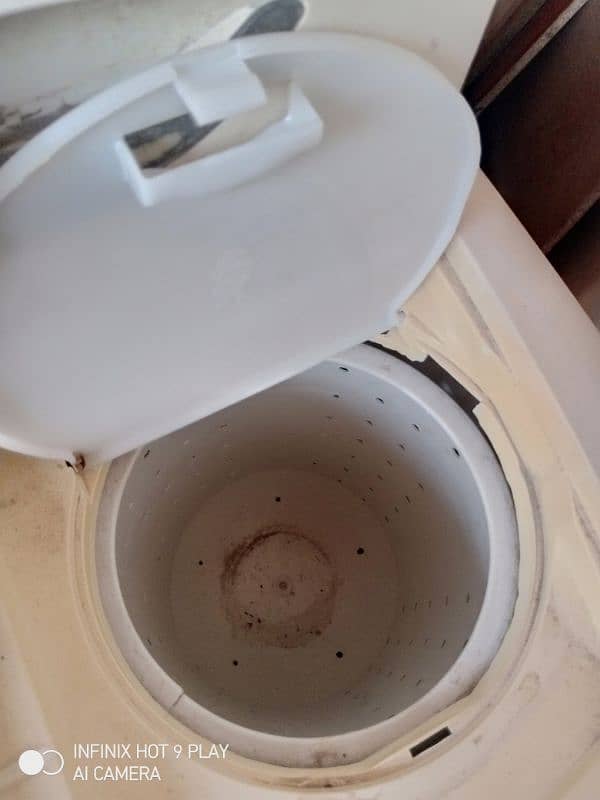 Washing Machine With Dryer 3