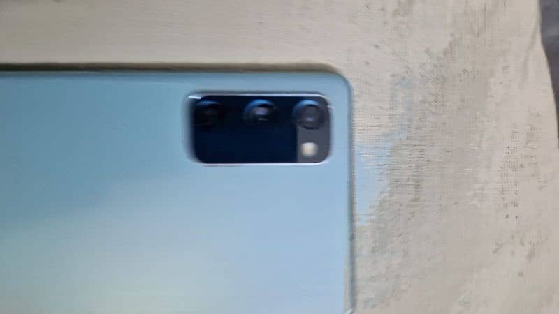 Samsung S20 FE 1