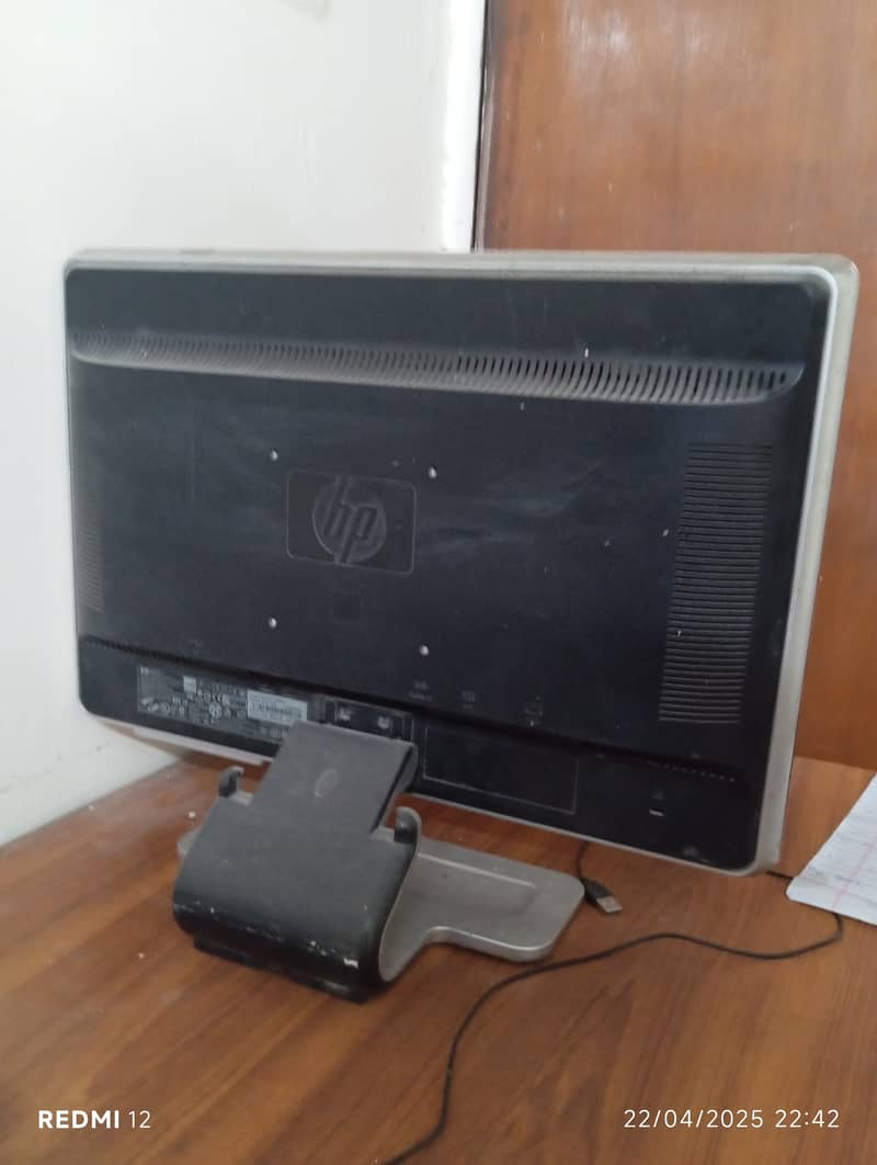 HP brand ( monitor and CPU ) 3