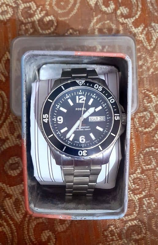 fossil brand watch totally new imported uk 0
