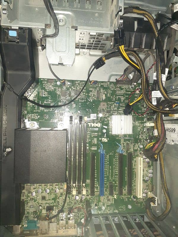 xeon E5-1620 3.70 GHz 24gb ram, 8gb GPU, 17' lcd & exchange possible 3