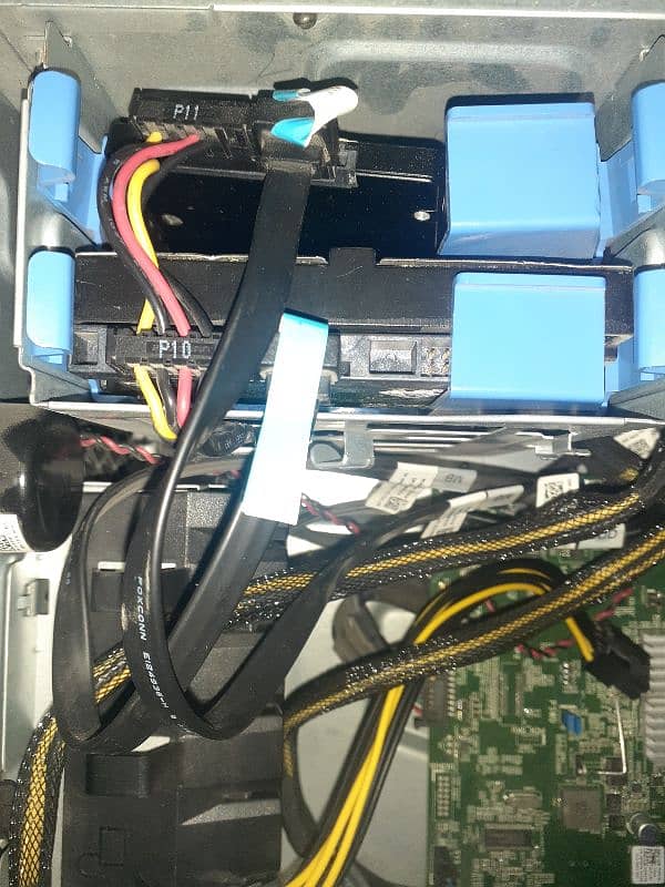 xeon E5-1620 3.70 GHz 24gb ram, 8gb GPU, 17' lcd & exchange possible 4