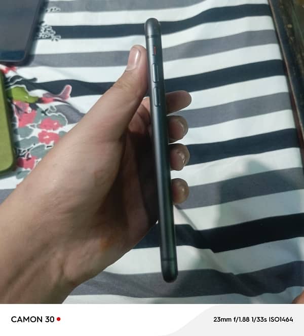 Iphone 11 64gb jv non pta 9.5/10 1