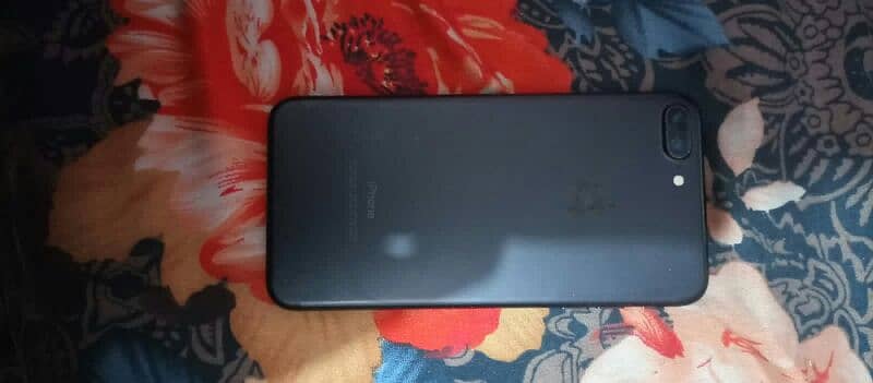 iPhone 7plus pta proved 1