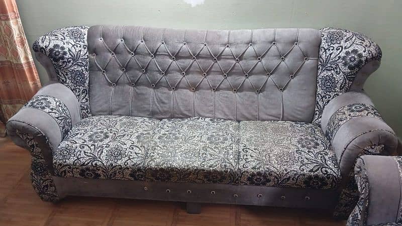 3 + 1 + 1 Seater Sofa 0