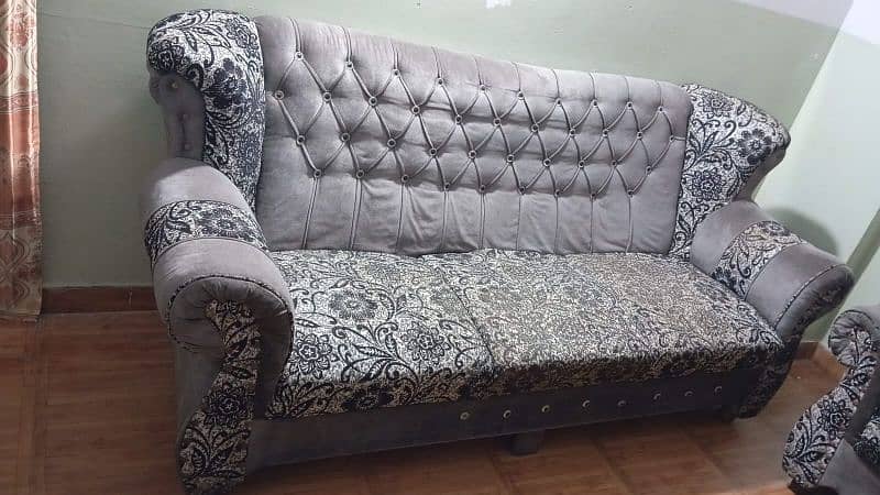 3 + 1 + 1 Seater Sofa 1