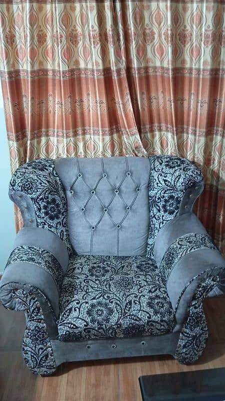 3 + 1 + 1 Seater Sofa 3