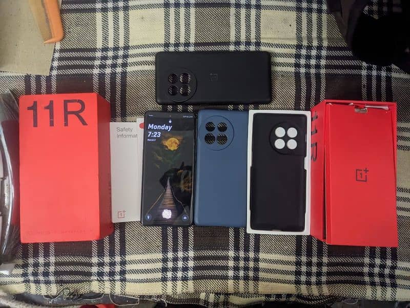 one Plus 11r 16+12/256 Sim time used NON PTA 0