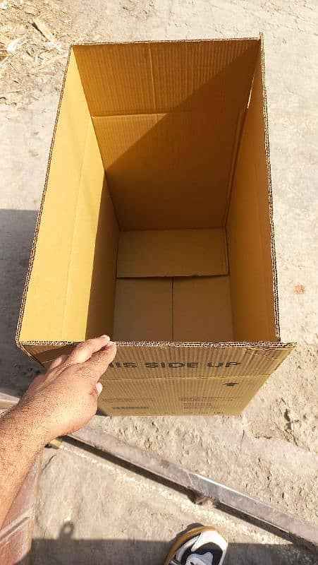 Cartons boxes Flyers/Packing Material Cargo box/Bubble/ Stretch Wrap 14