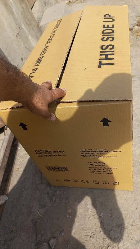 Cartons boxes Flyers/Packing Material Cargo box/Bubble/ Stretch Wrap 15