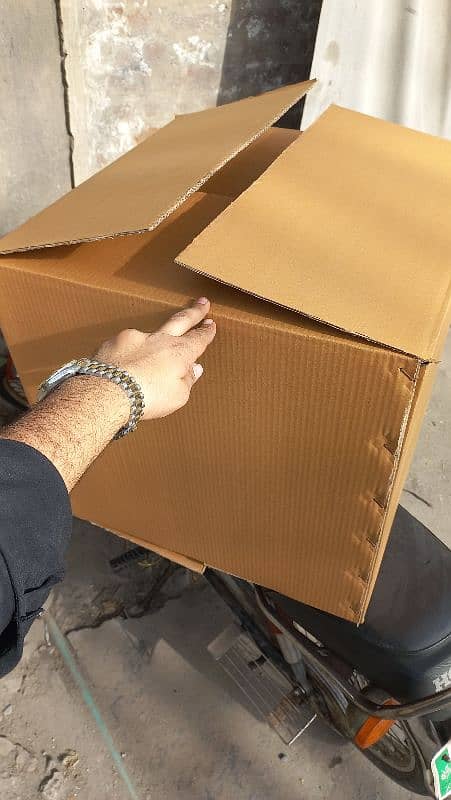 Cartons boxes Flyers/Packing Material Cargo box/Bubble/ Stretch Wrap 16
