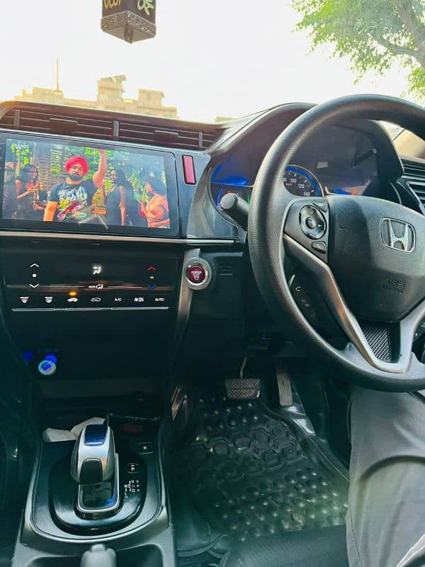 Honda Grace Hybrid 14/17 exchange possible with smart auto car 8