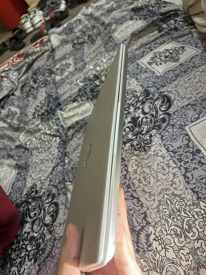 Hp laptop elite book core i 7 10 generation 3