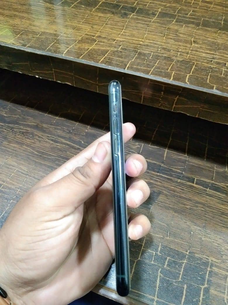 iPhone 11 pro pta approved 4