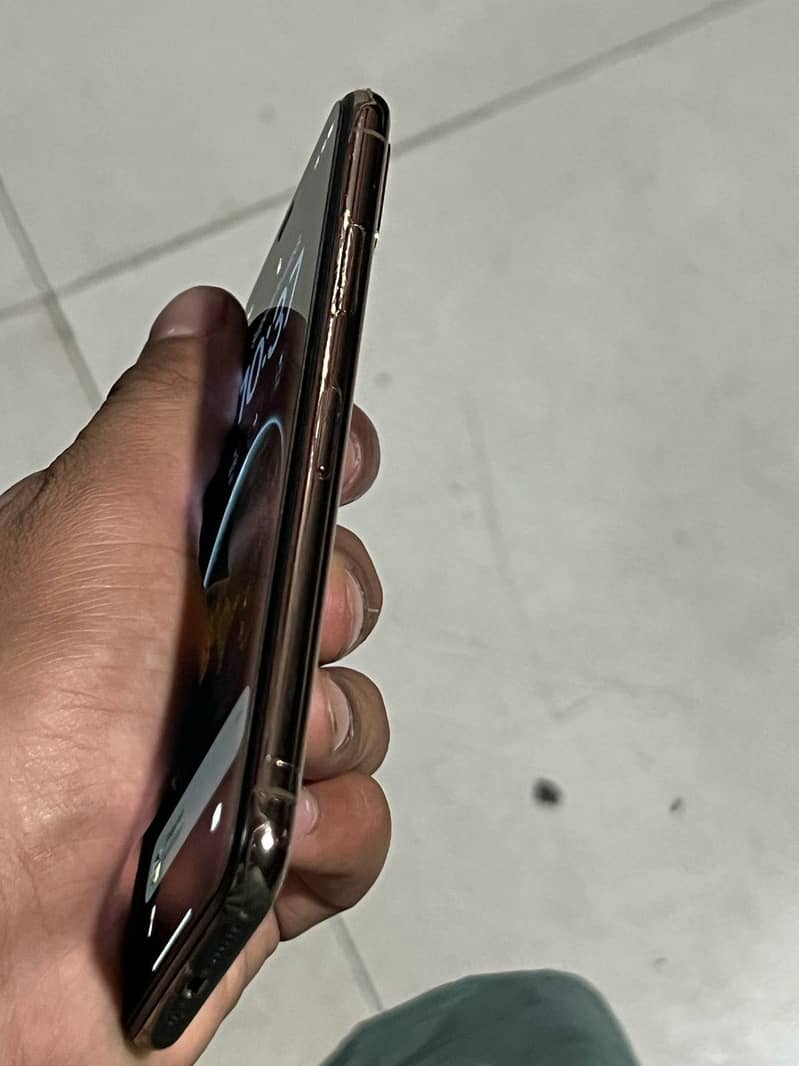 Iphone XS PTA approved 5