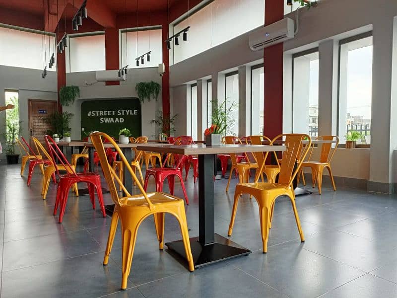 Dining table/ cafe table 9