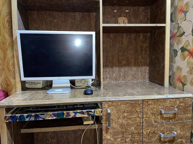 Computer Trolley. 3