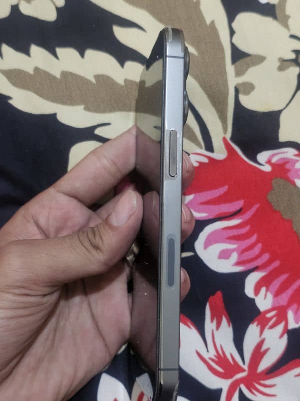 iphone 13 pro JV A one condition waterpacked 1