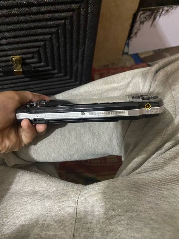 psp 3000 ok condition 2