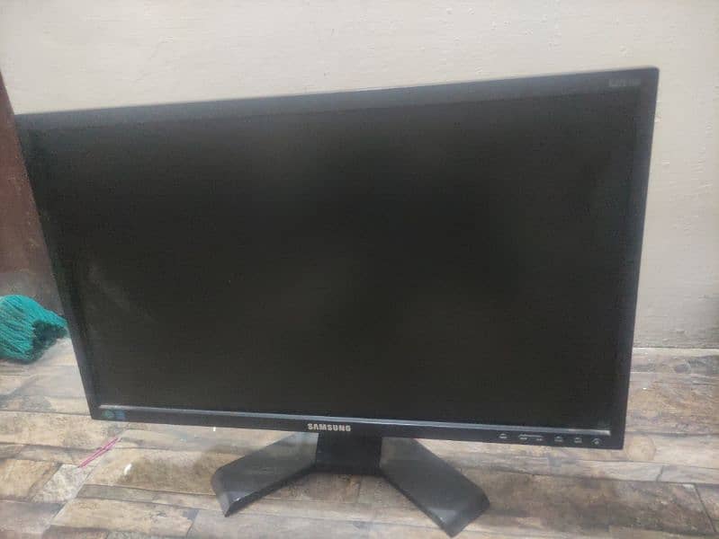 Samsung 22" HDMI supported Led in Good condition 0