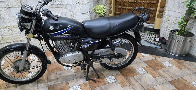 Suzuki GS 150cc - suzuki bike - GS 150 0