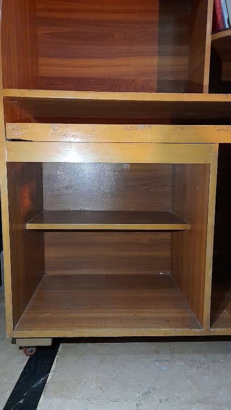 Wooden computer table 4