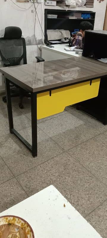 workstation table 3