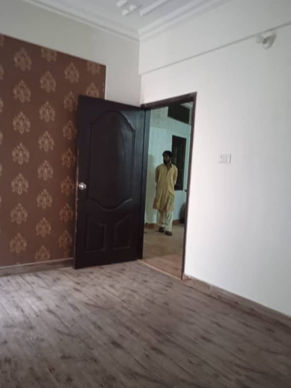 Apartment for rent 2 bed dd 950 sq feet badar commercial defense phase 5 Karachi 7