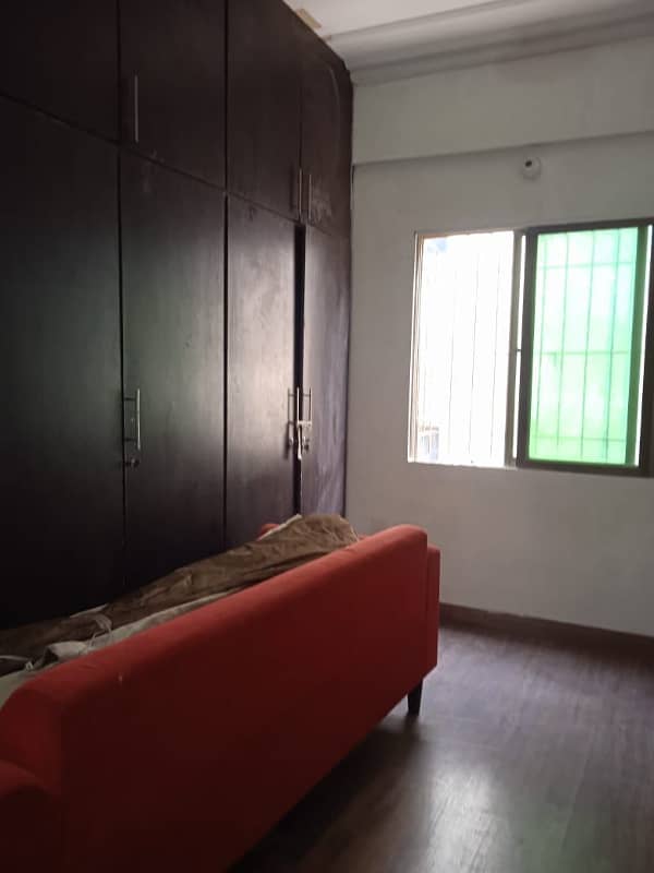 Apartment for rent 2 bed dd 950 sq feet badar commercial defense phase 5 Karachi 10