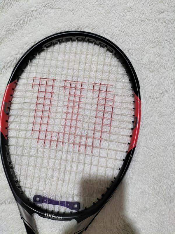 Wilson Original Federer Team 105 Tennis Racket for professionals. 0