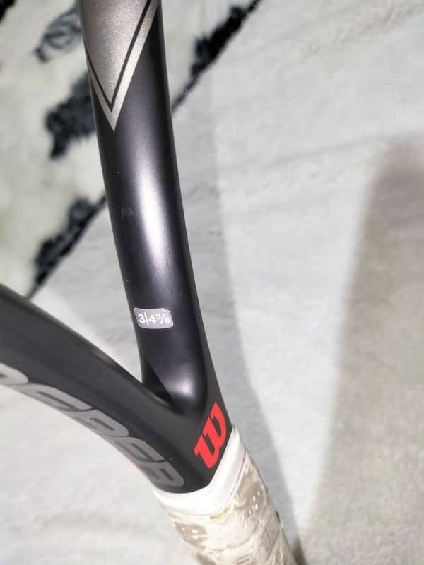 Wilson Original Federer Team 105 Tennis Racket for professionals. 8