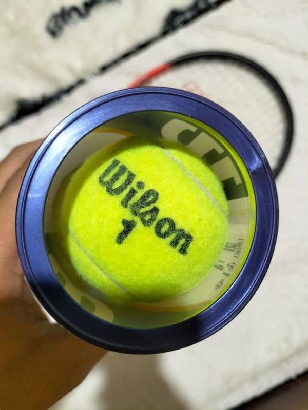 Wilson Original Federer Team 105 Tennis Racket for professionals. 15