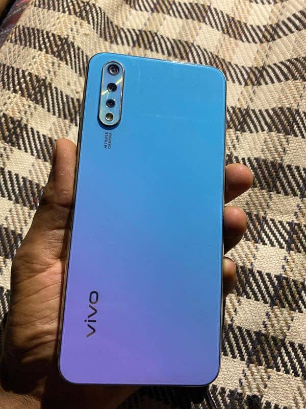 vivo s1 Ram 8 room 256 condition 10/8 1