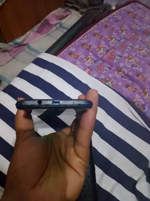 infinix Hot 9 Play 4-64 GB 4
