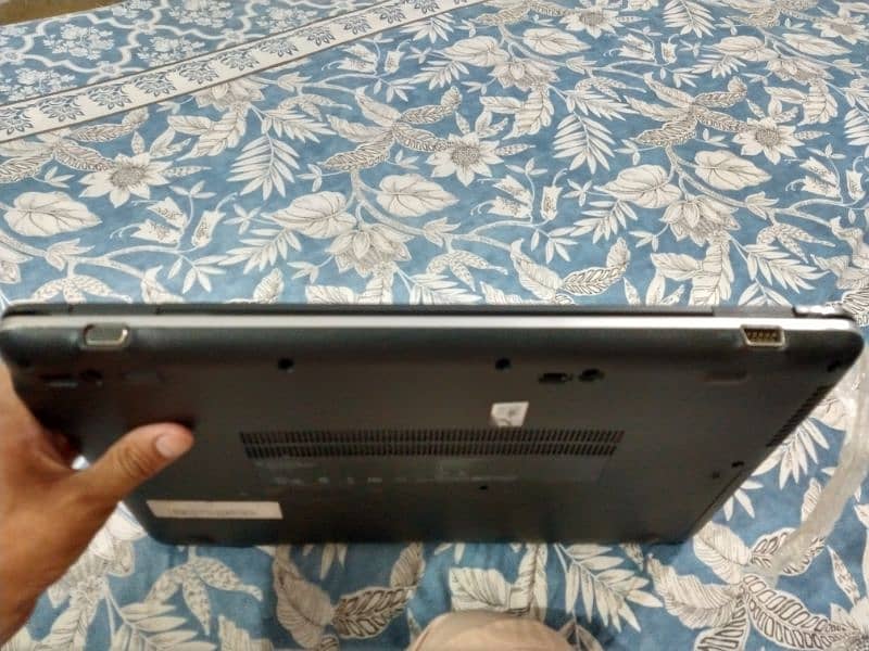 HP Laptop 4
