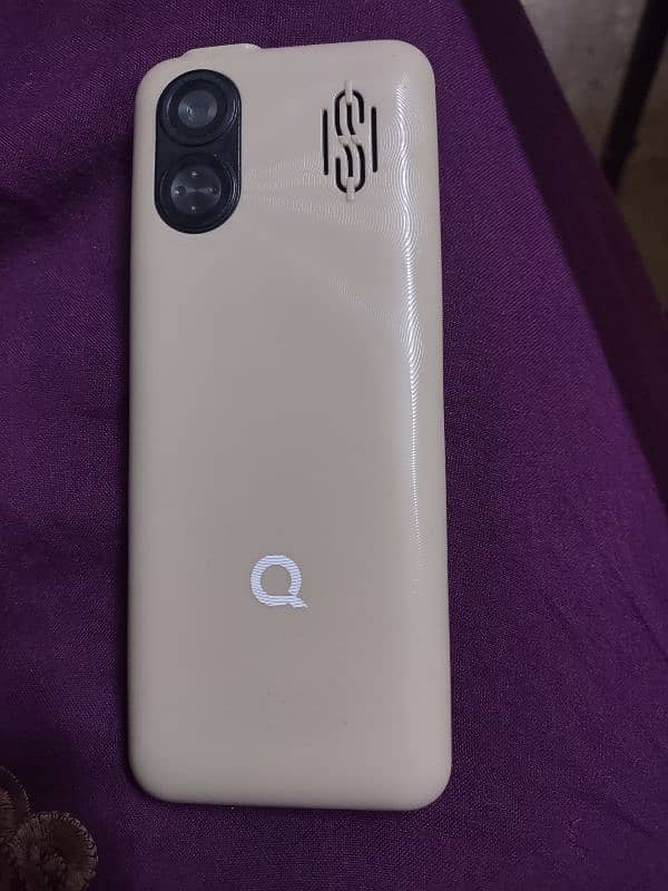 QMobile e4 monster 2