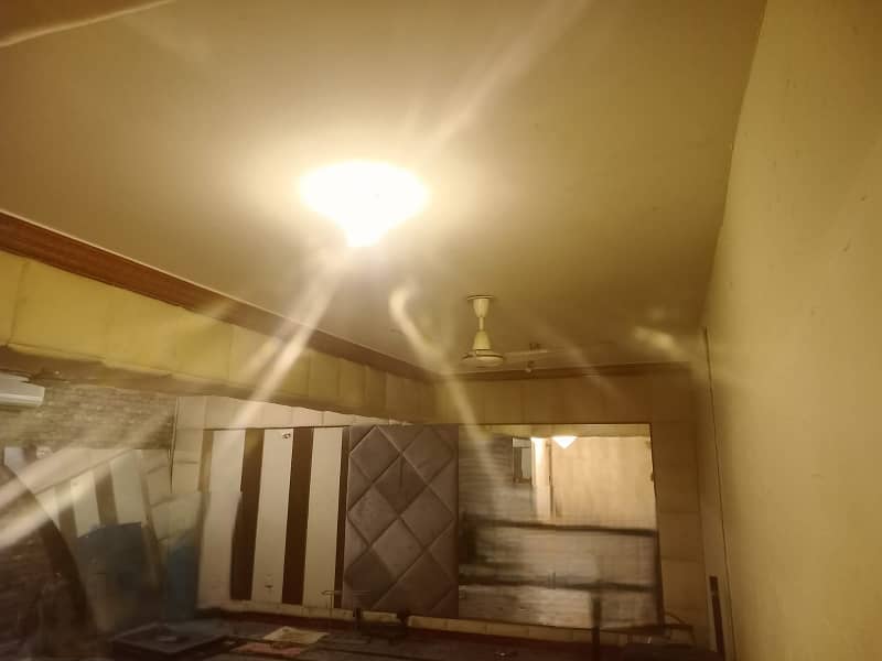 F-8: Triple Storey House (Including Basement), Size 622 Sq Yards, Dimension = 40x140, CDA Transfer, Demand 24 Crores. 11