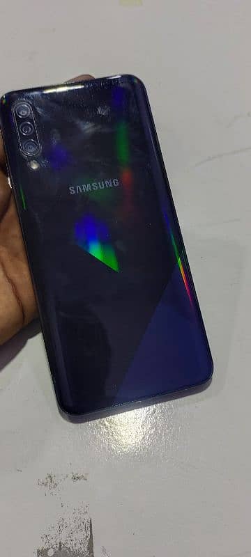 Samsung A30s 4/128 with original chager and box 0