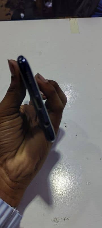 Samsung A30s 4/128 with original chager and box 2