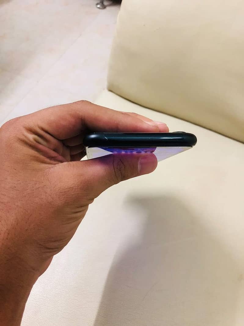 IPHONE XR 3