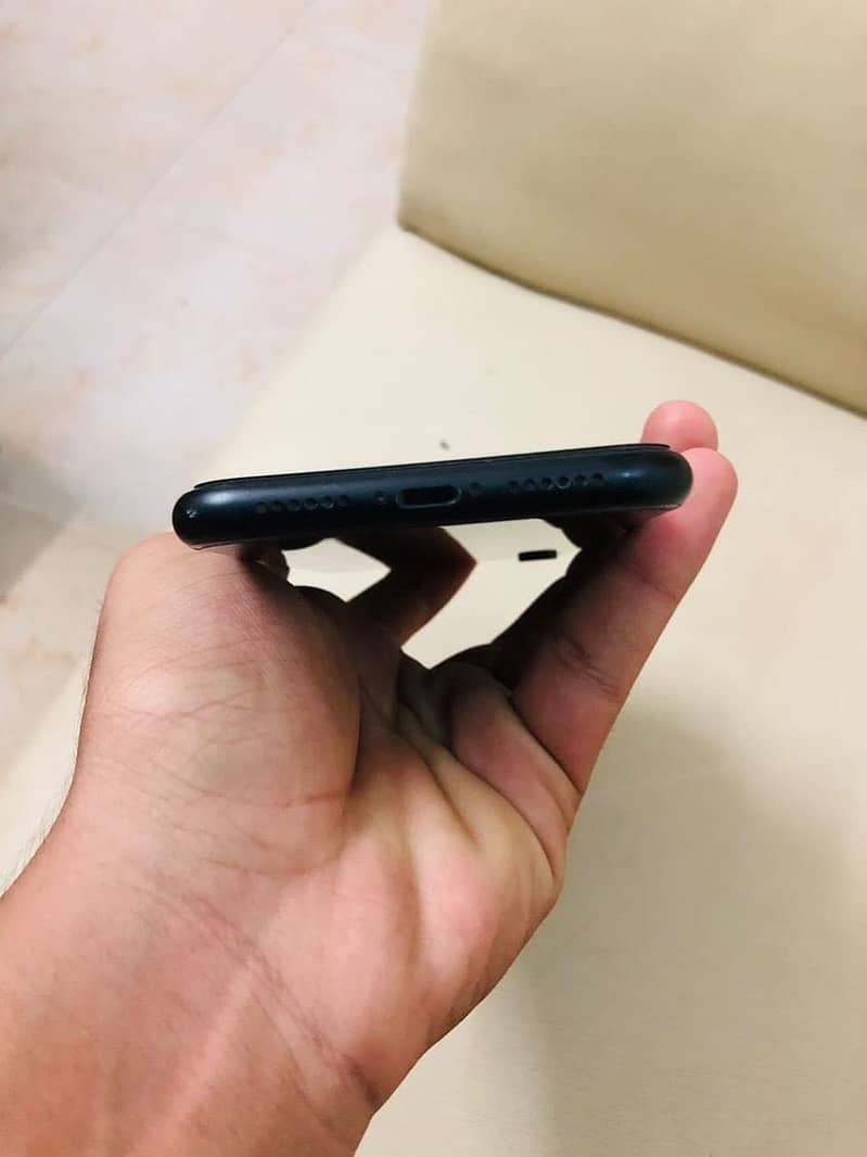 IPHONE XR 6