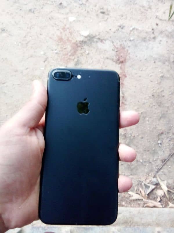 iphone 7 plus Contact only OLX 2