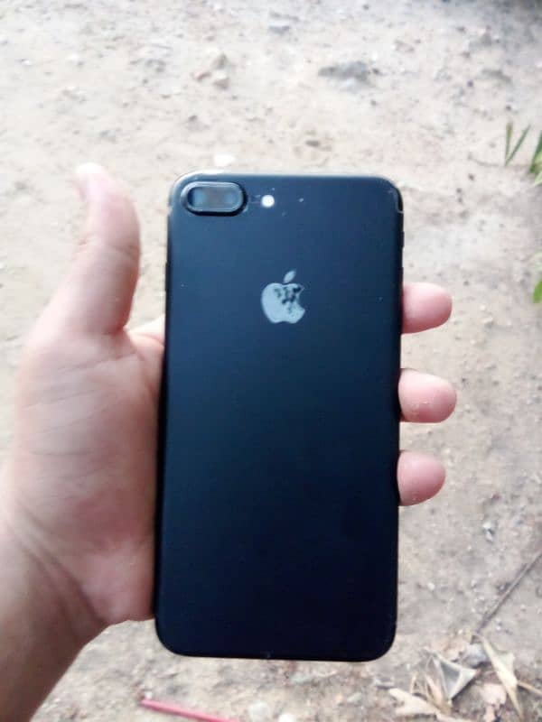 iphone 7 plus Contact only OLX 4
