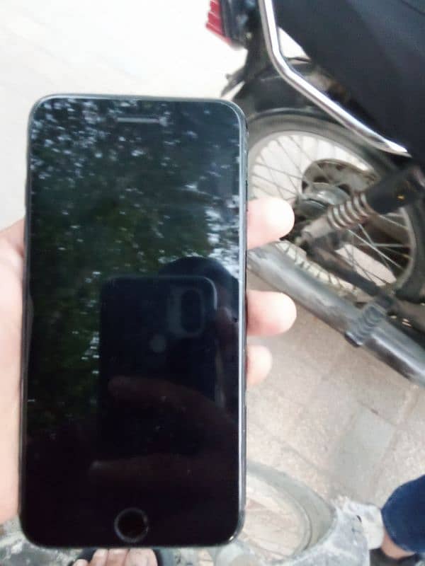 iphone 7 plus Contact only OLX 6