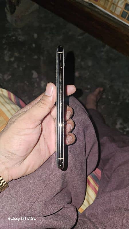 IPhone XS Max 1