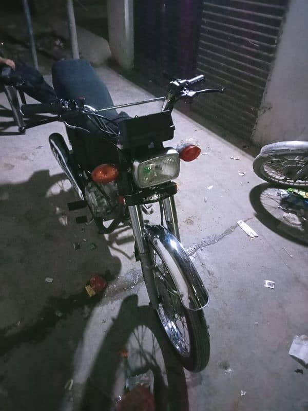 Honda CG 125 9